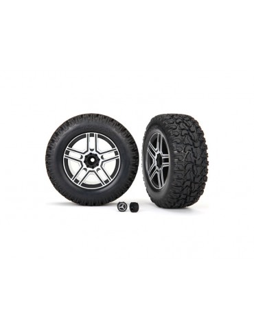 Traxxas Tires and wheels 2.6" (2)/ center caps (2) (requires 8255A)