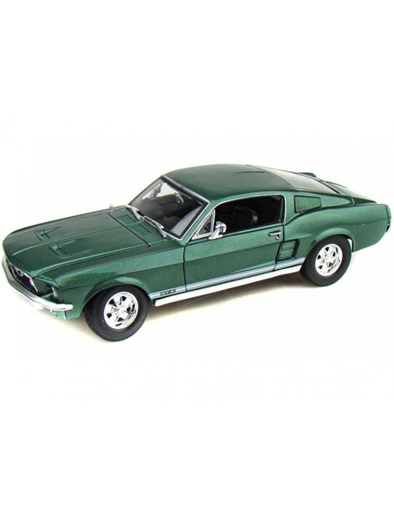 Maisto Ford Mustang Fastback 1967 1:18 metallic green