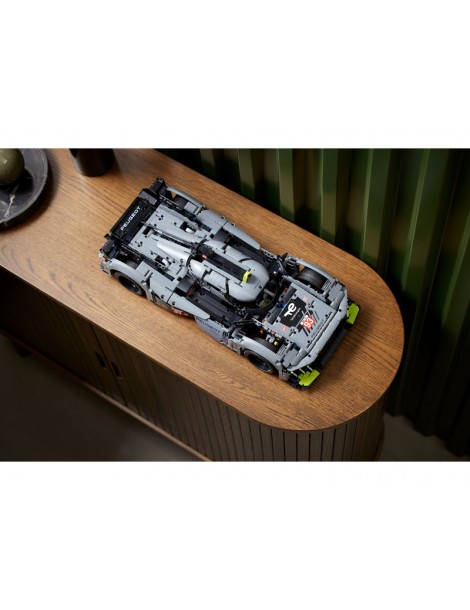 LEGO Technic - PEUGEOT 9X8 24H Le Mans Hybrid Hypercar
