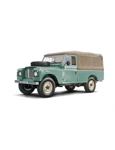 Italeri Land Rover 109 LWB (1:24)
