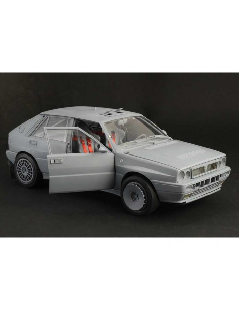 Italeri Lancia Delta HF Integrale (1:12)