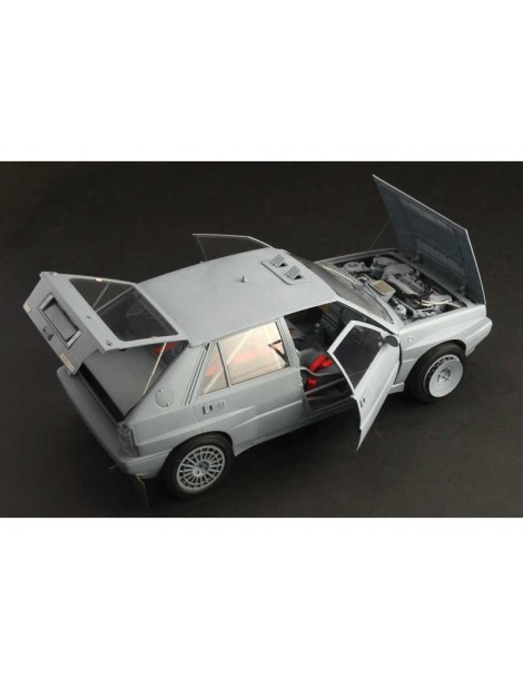 Italeri Lancia Delta HF Integrale (1:12)