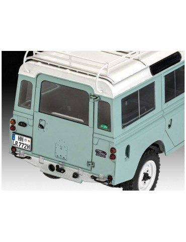 Revell Land Rover Series III (1:24) (set)