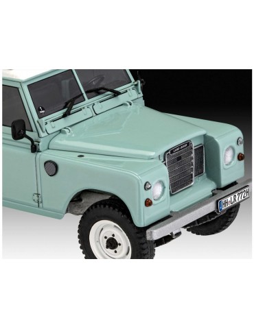 Revell Land Rover Series III (1:24) (set)