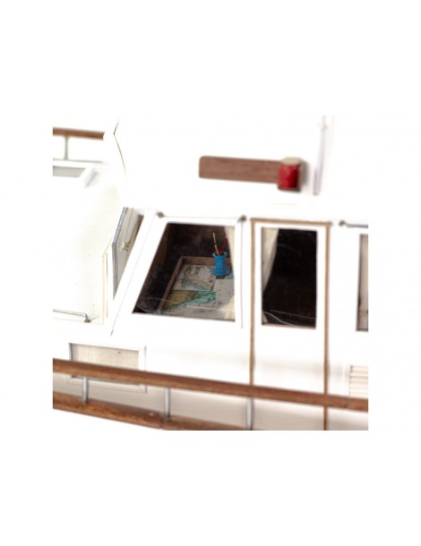 AMATI Grand Banks motor yacht 1967 1:20 set