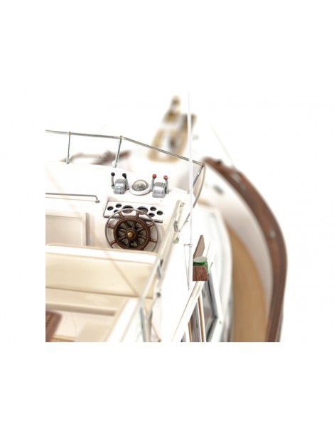 AMATI Grand Banks motor yacht 1967 1:20 set