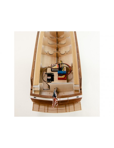AMATI Grand Banks motor yacht 1967 1:20 set