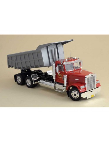 Italeri Freightliner Heavy Dumper Truck (1:24)