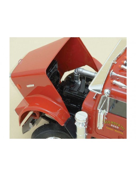 Italeri Freightliner Heavy Dumper Truck (1:24)