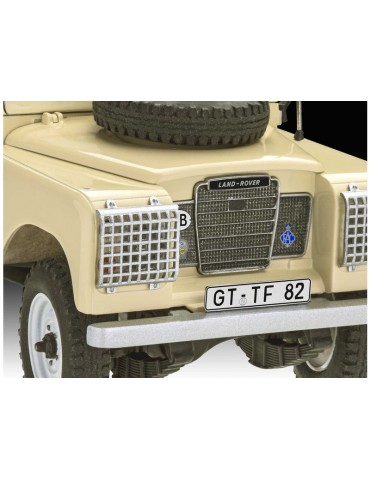 Revell Land Rover Series III LWB Commercial (1:24)