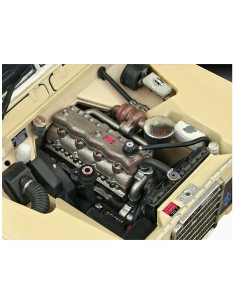 Revell Land Rover Series III LWB Commercial (1:24)