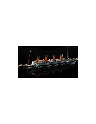 Academy Titanic s LED MCP (1:700)