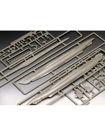 Revell German Submarine Type VII C/41 (1:350)