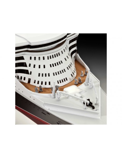 Revell Queen Mary 2 (1:700)