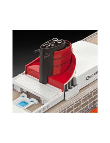 Revell Queen Mary 2 (1:700)