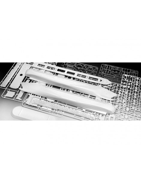 Revell Queen Mary 2 (1:700)