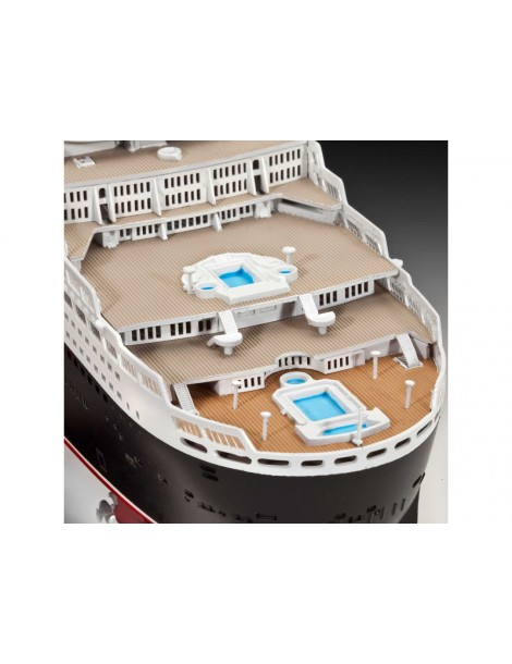 Revell Queen Mary 2 (1:700)