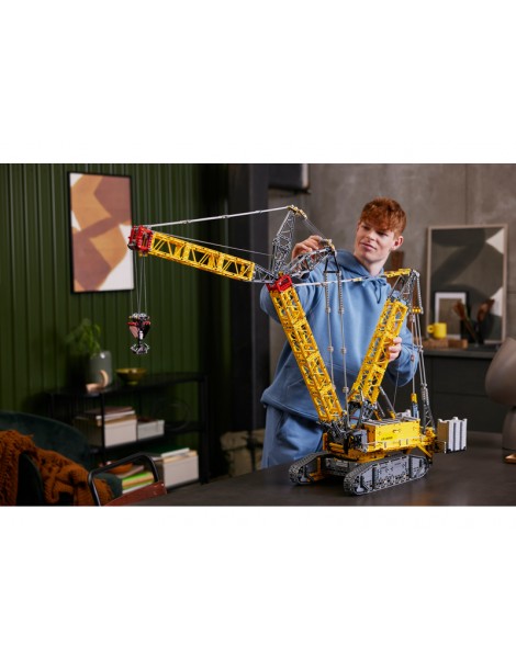 LEGO Technic - Liebherr Crawler Crane LR 13000