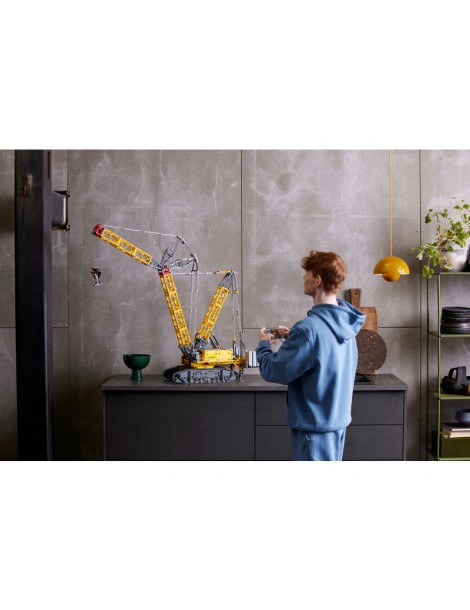 LEGO Technic - Liebherr Crawler Crane LR 13000