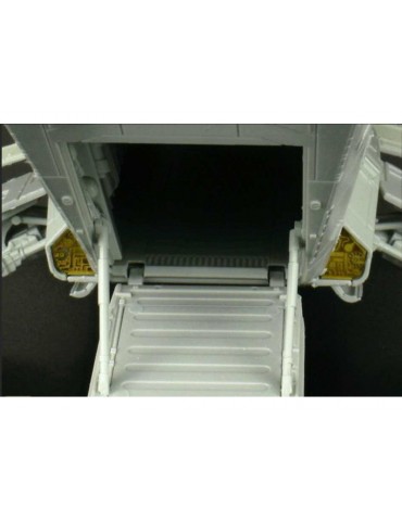Revell SW - The Mandalorian: Razor Crest Platinum Edition (1:72) (Gift-Set)
