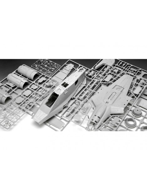 Revell SW - The Mandalorian: Razor Crest Platinum Edition (1:72) (Gift-Set)