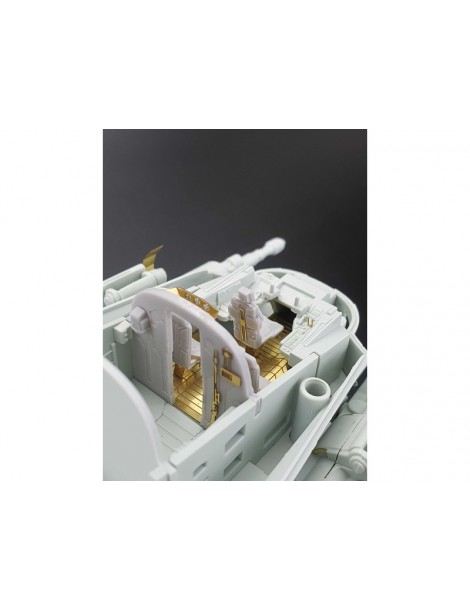 Revell SW - The Mandalorian: Razor Crest Platinum Edition (1:72) (Gift-Set)