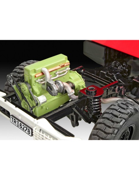 Revell Mercedes-Benz Unimog U 1300 L TLF 8/18 (1:24)