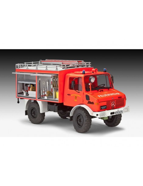 Revell Mercedes-Benz Unimog U 1300 L TLF 8/18 (1:24)