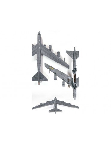 Academy Boeing B-52H USAF 20th BS Buccaneers (1:144)
