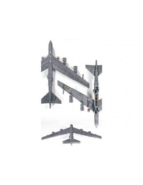 Academy Boeing B-52H USAF 20th BS Buccaneers (1:144)