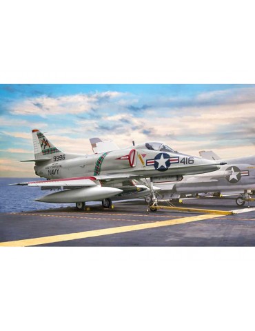 Italeri McDonnell A-4 E/F/G Skyhawk (1:48)