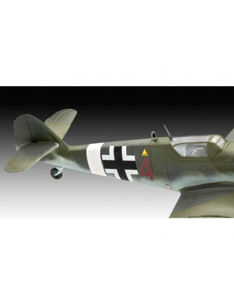 Revell Messerschmitt Bf 109G-10, Spitfire Mk.V (1:72)