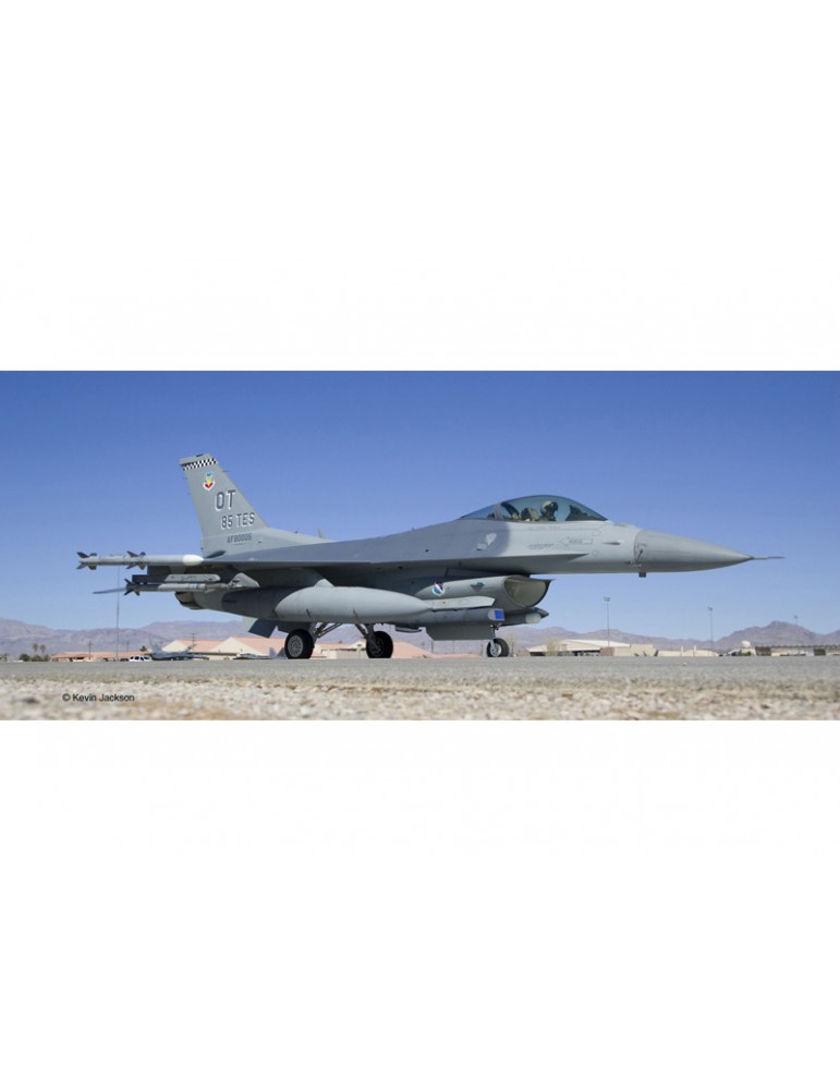 Revell Lockheed Martin F-16C (1:144)