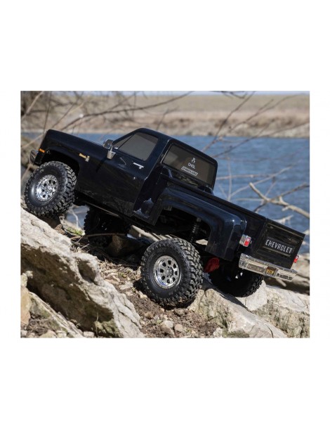 Axial 1/10 SCX10 III Base Camp 4WD Chevy K10 1982 RTR Black