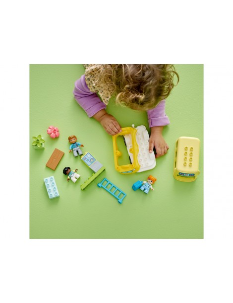 LEGO DUPLO - The Bus Ride