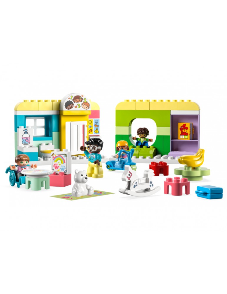 LEGO DUPLO - Life At The Day-Care Center