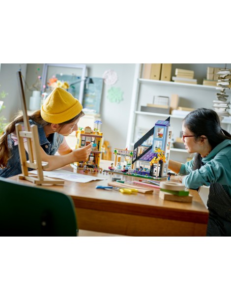 LEGO Friends - Downtown Flower and Design Stores