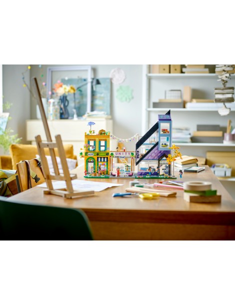 LEGO Friends - Downtown Flower and Design Stores