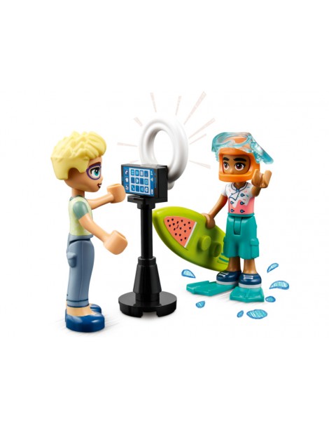 LEGO Friends - Leo's Room