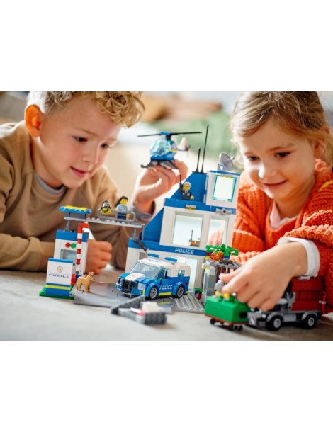 LEGO City - Police Station