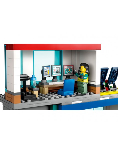 LEGO City - Emergency Vehicles HQ