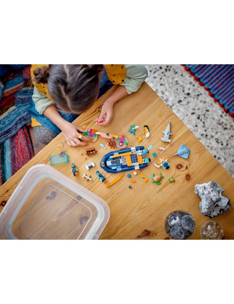 LEGO City - Explorer Diving Boat
