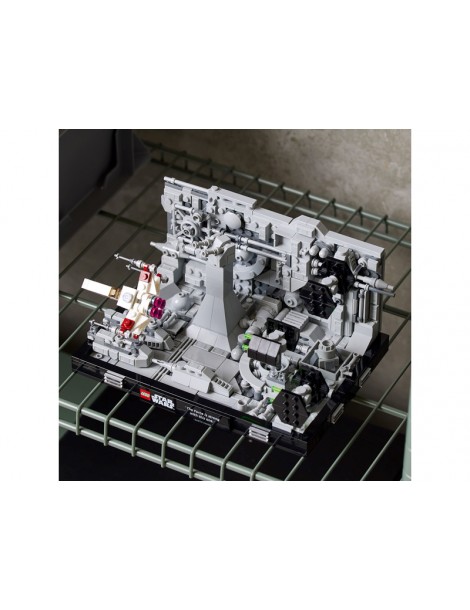 LEGO Star Wars - Death Star Trench Run Diorama