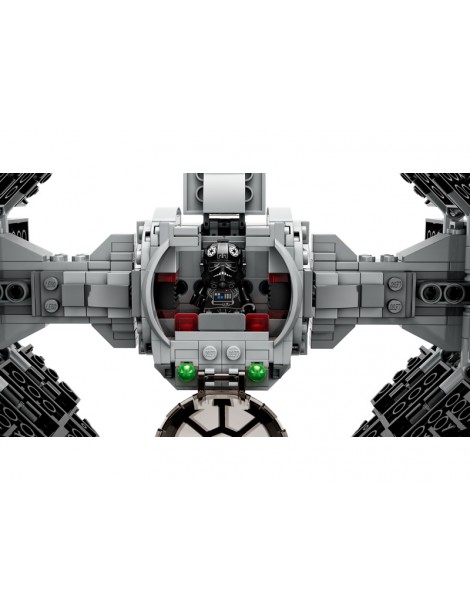 LEGO Star Wars - Mandalorian Fang Fighter vs. TIE Interceptor