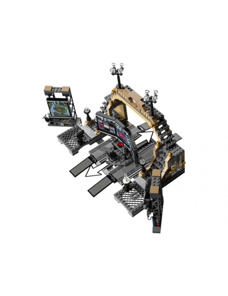 LEGO Super Heroes - Batcave: The Riddler Face-off