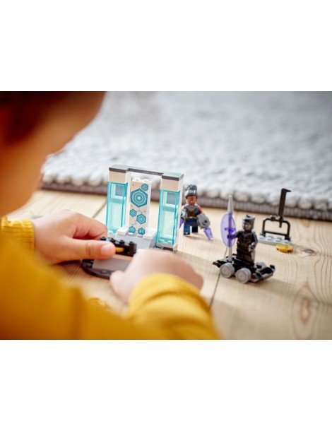 LEGO Super Heroes - Shuri's Lab