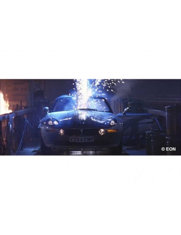 Revell BMW Z8 - The World Is Not Enough (1:24) (Giftset)