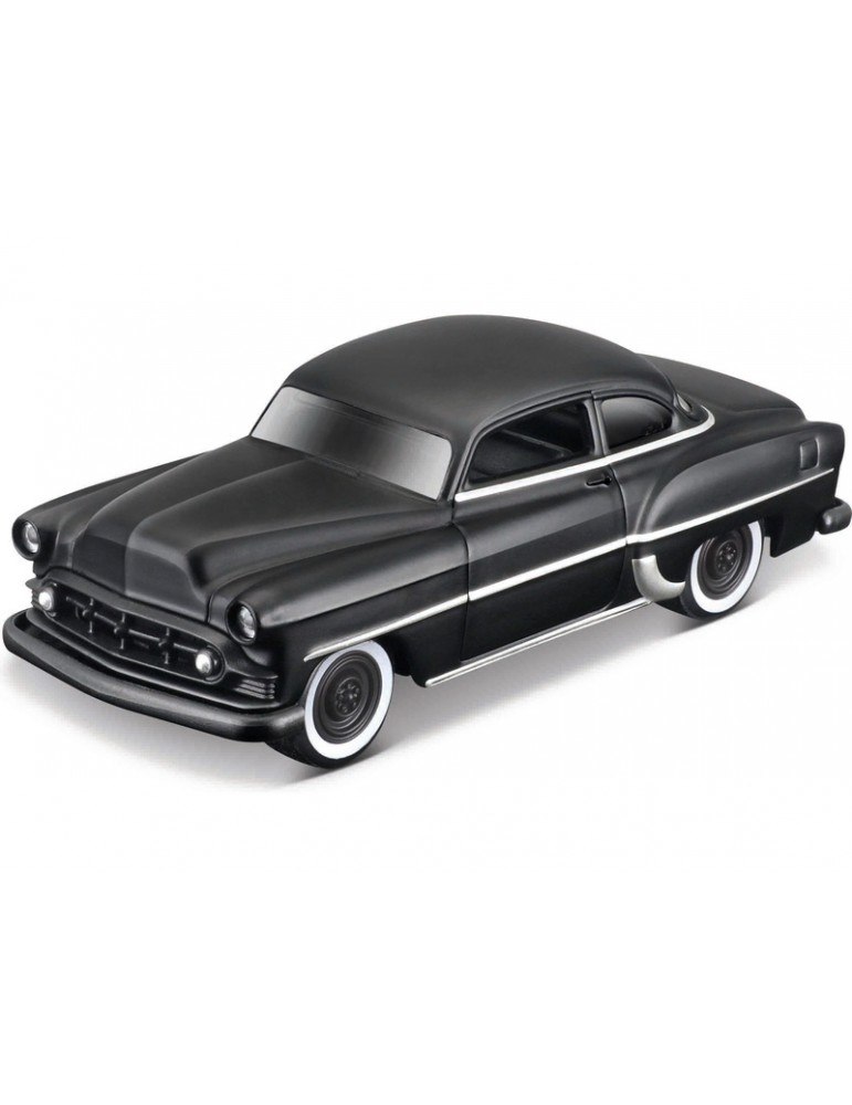 Maisto Chevrolet Custom 1953 1:43 matt black