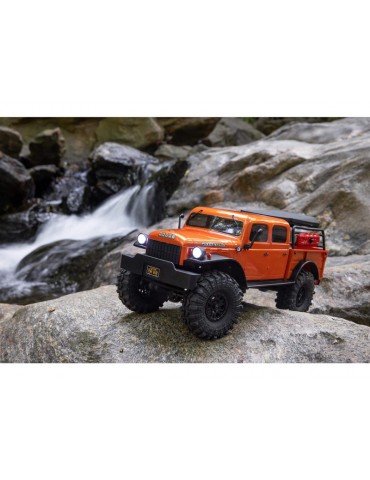 Axial 1/24 SCX24 Dodge Power Wagon 1940 4WD oranžinė