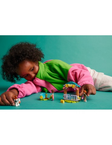 LEGO Friends - Autumn's Baby Cow Shed